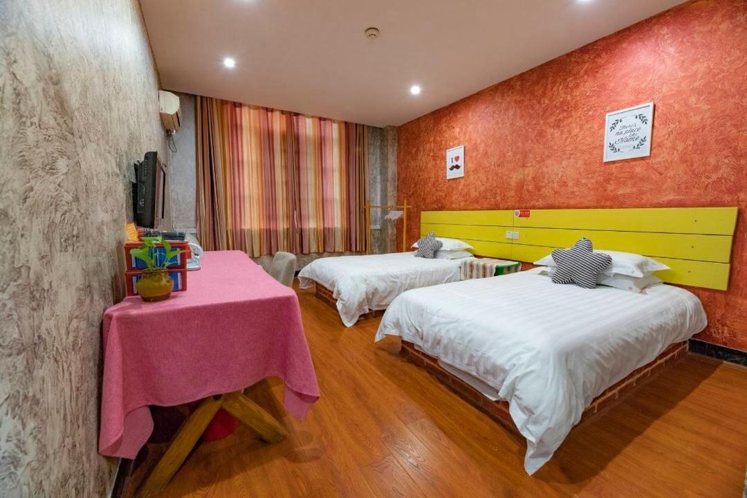 Chengdu Dreams Travel International Youth Hostel Exterior photo